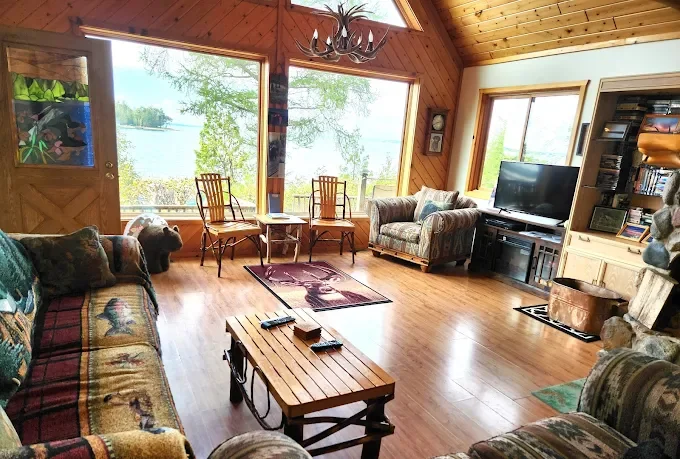 Why Are Travelers Looking for Waterfront Privacy in Drummond Island, MI Rentals?